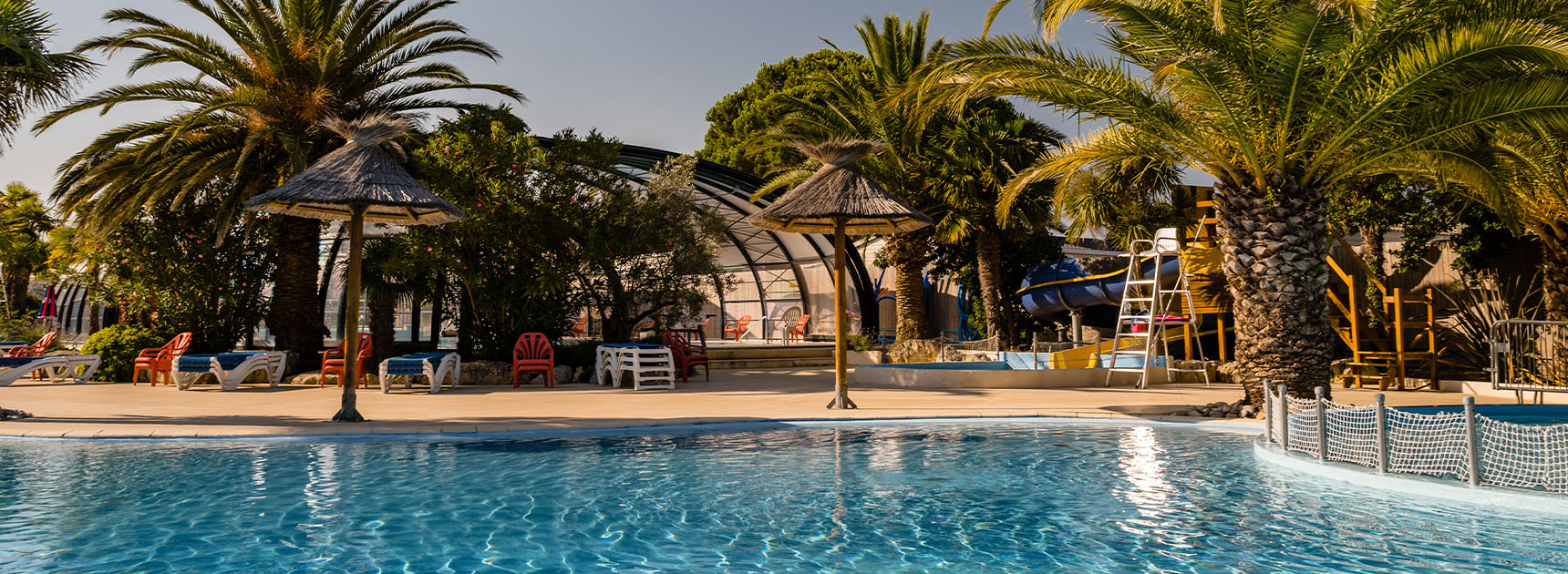 Piscine extérieure du camping Mer et Soleil d'Oléron