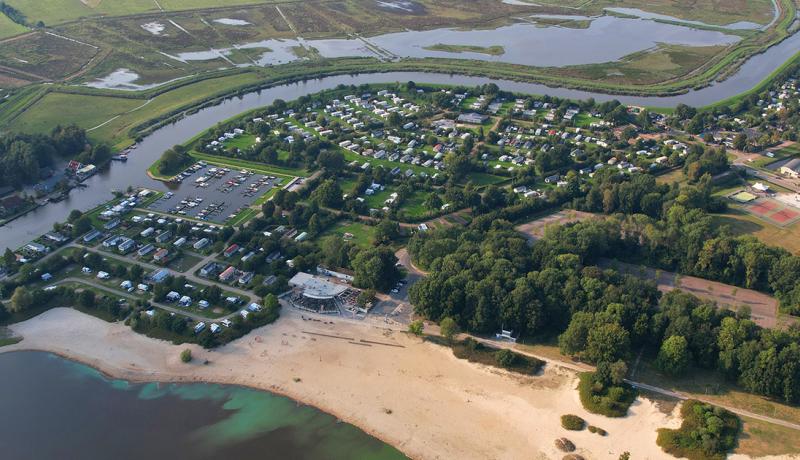 Vue aérienne du camping de Meerwijck aux Pays-Bas