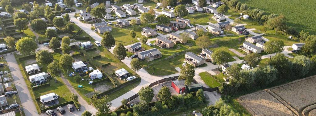 Vue aérienne du camping In de Bongerd aux Pays-Bas